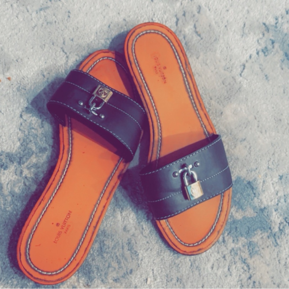 - Louis Vuitton Lock it Flats - Picture 6 of 9
